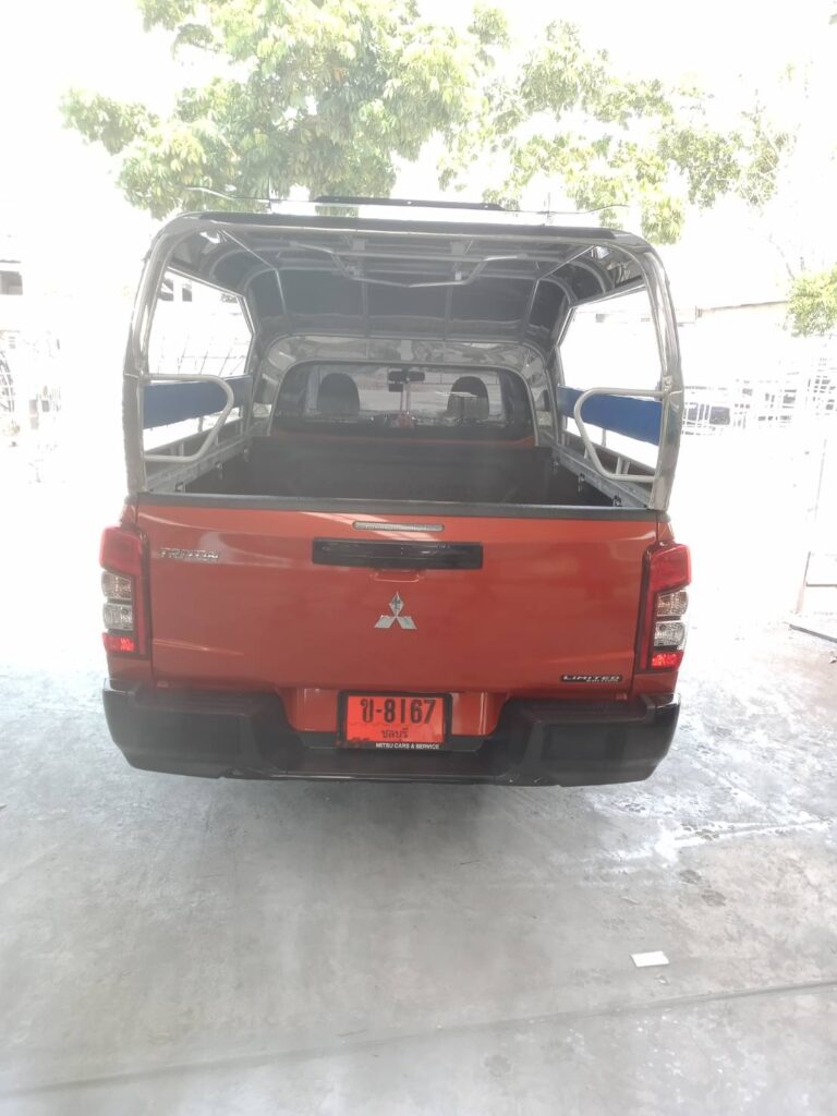 หลังคาสองแถว