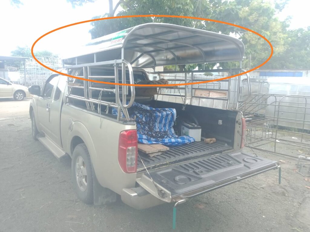 หลังคาสวมคอก