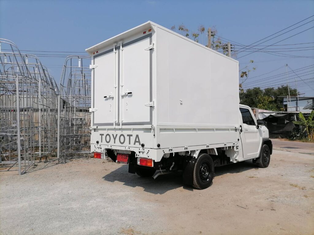 ตู้ทึบ hilux champ ตู้คาร์โก้ตู้ cargo box ตู้แห้งรถกระบะ