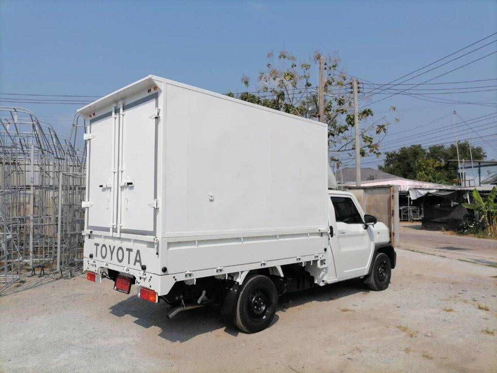 ตู้ทึบ hilux champ ตู้คาร์โก้ตู้ cargo box ตู้แห้งรถกระบะ