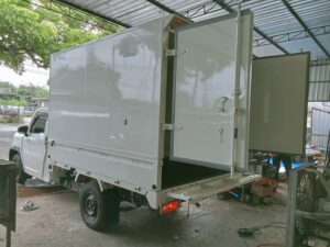 ตู้ทึบ hilux champ ตู้คาร์โก้ตู้ cargo box ตู้แห้งรถกระบะ